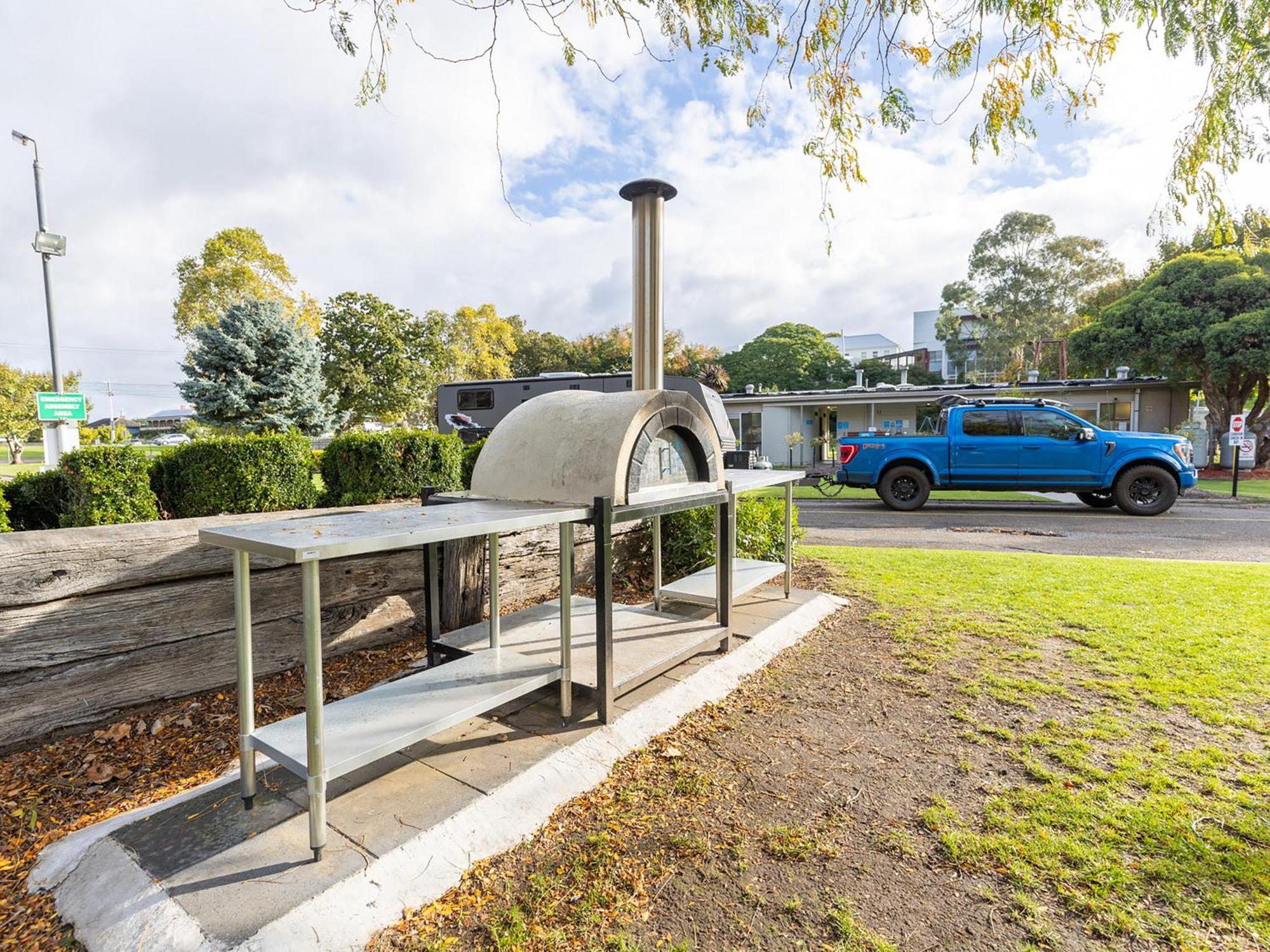 Nrma Bairnsdale Riverside Holiday Park Exterior foto