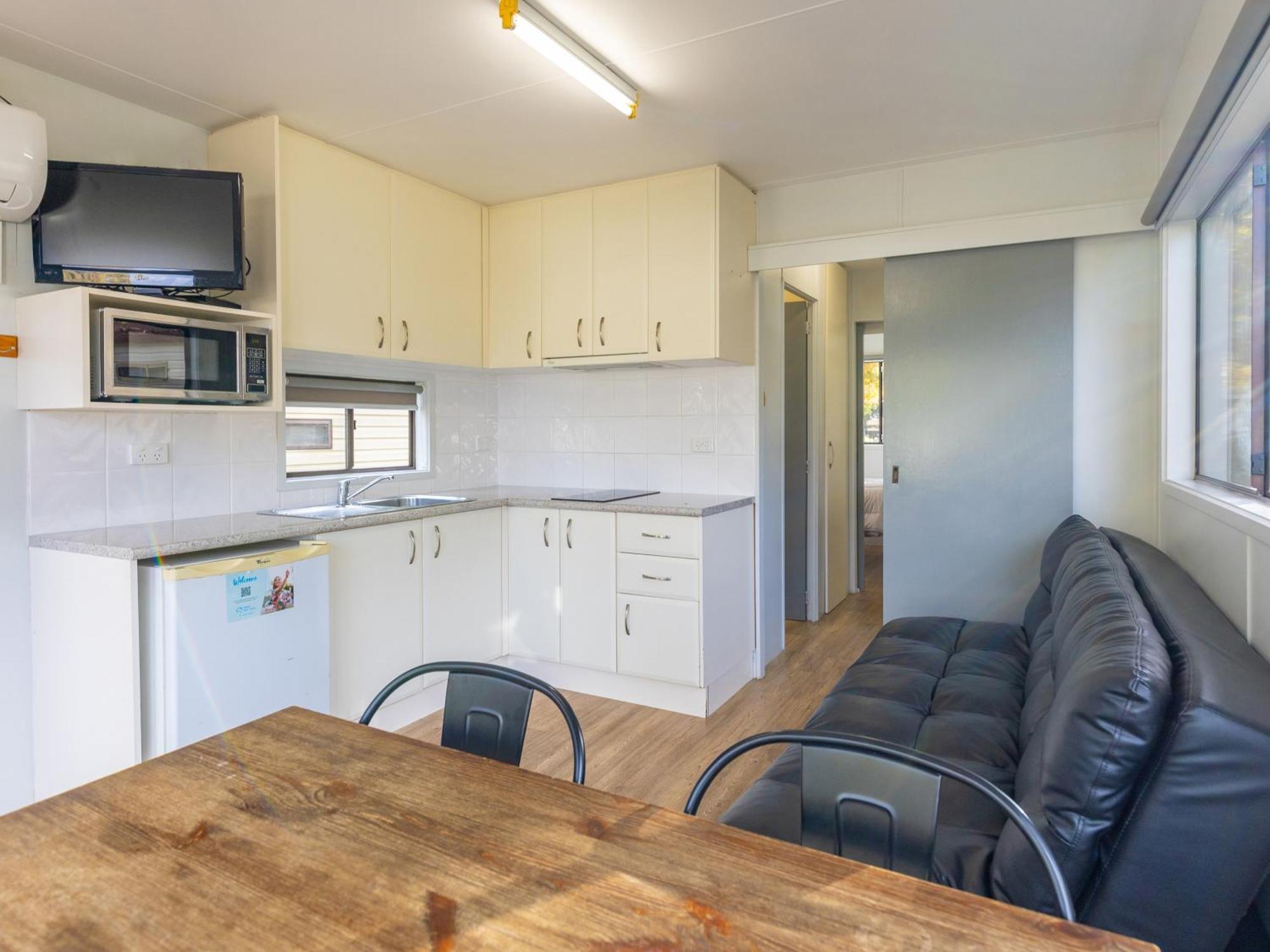 Nrma Bairnsdale Riverside Holiday Park Zimmer foto